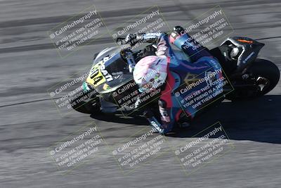 media/Jan-16-2026-CVMA Friday Practice (Fri) [[6f2bf47531]]/5-Racer 4-Trackday1/Session 2 (Bowl)/